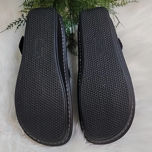 Alegria Jill Black Paisley Print  Mary Jane - Picture 9 of 13